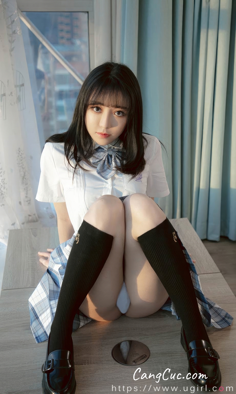 [Ugirls爱尤物] No.2929 白亦ada – 香色格子裙